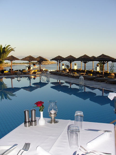 Albura Hotel Right Side Image